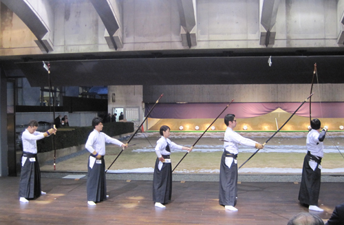 写真：第６５回東京都支部対抗弓道大会